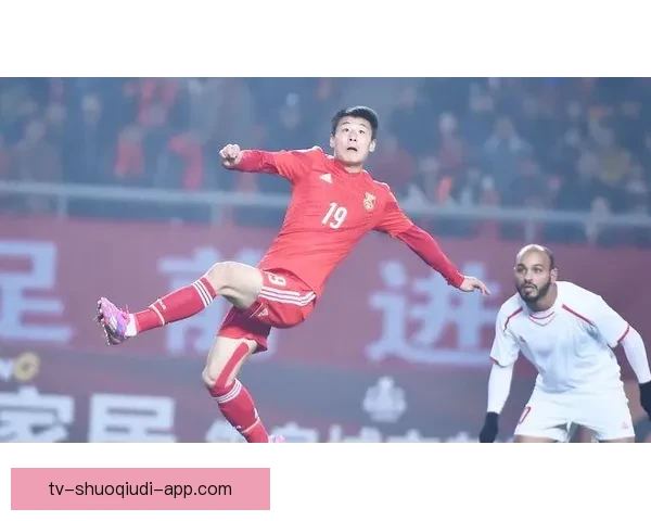 武磊凌空抽射精彩破门助球队领先再创辉煌