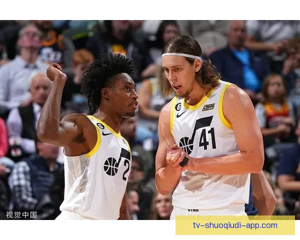 犹他爵士凭借关键时刻反击以116-114险胜达拉斯独行侠